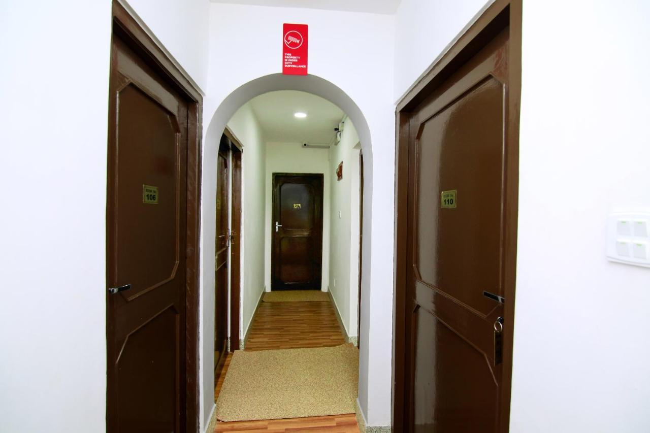 Oyo 104 Hotel Baltic Inn Katmandou Extérieur photo
