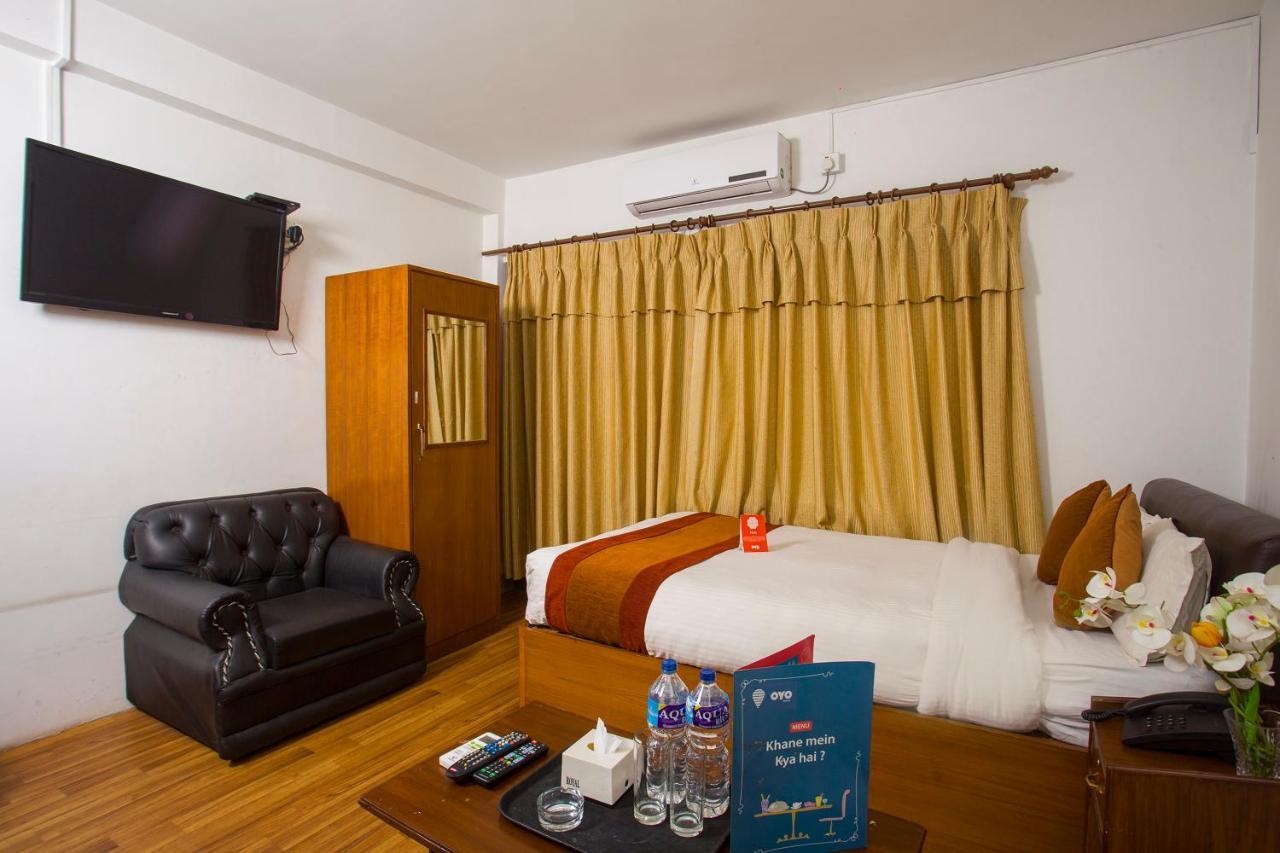 Oyo 104 Hotel Baltic Inn Katmandou Extérieur photo
