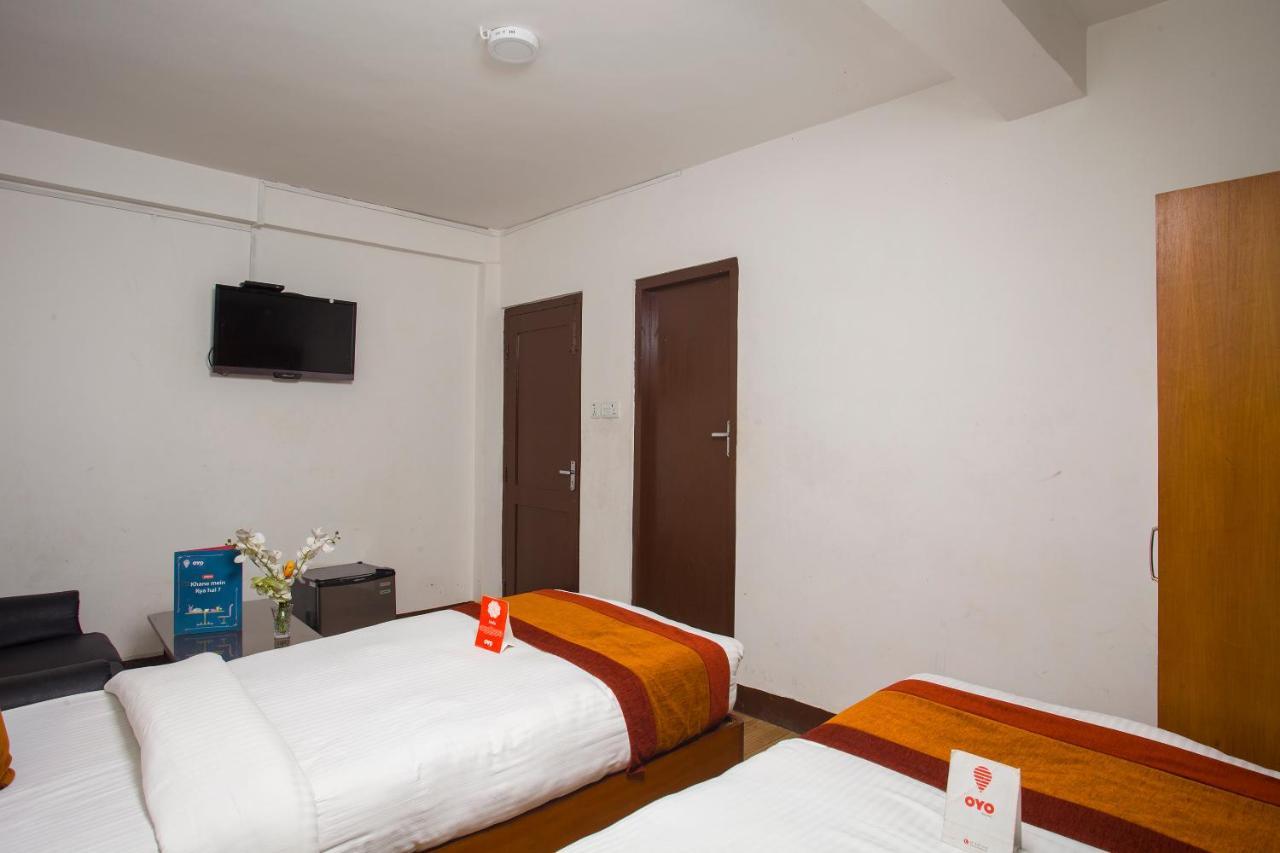Oyo 104 Hotel Baltic Inn Katmandou Extérieur photo